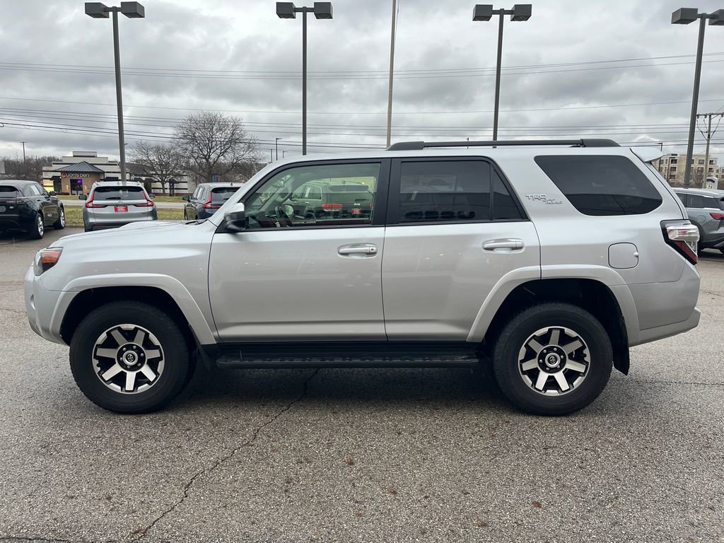 Certified 2024 Toyota 4Runner TRD Off-Road image 2