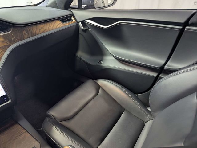 Used 2020 Tesla Model S Long Range image 8