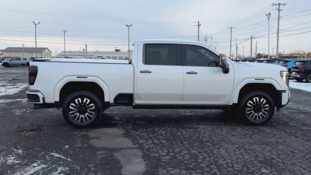 Used 2024 GMC Sierra 2500 Denali Ultimate image 9