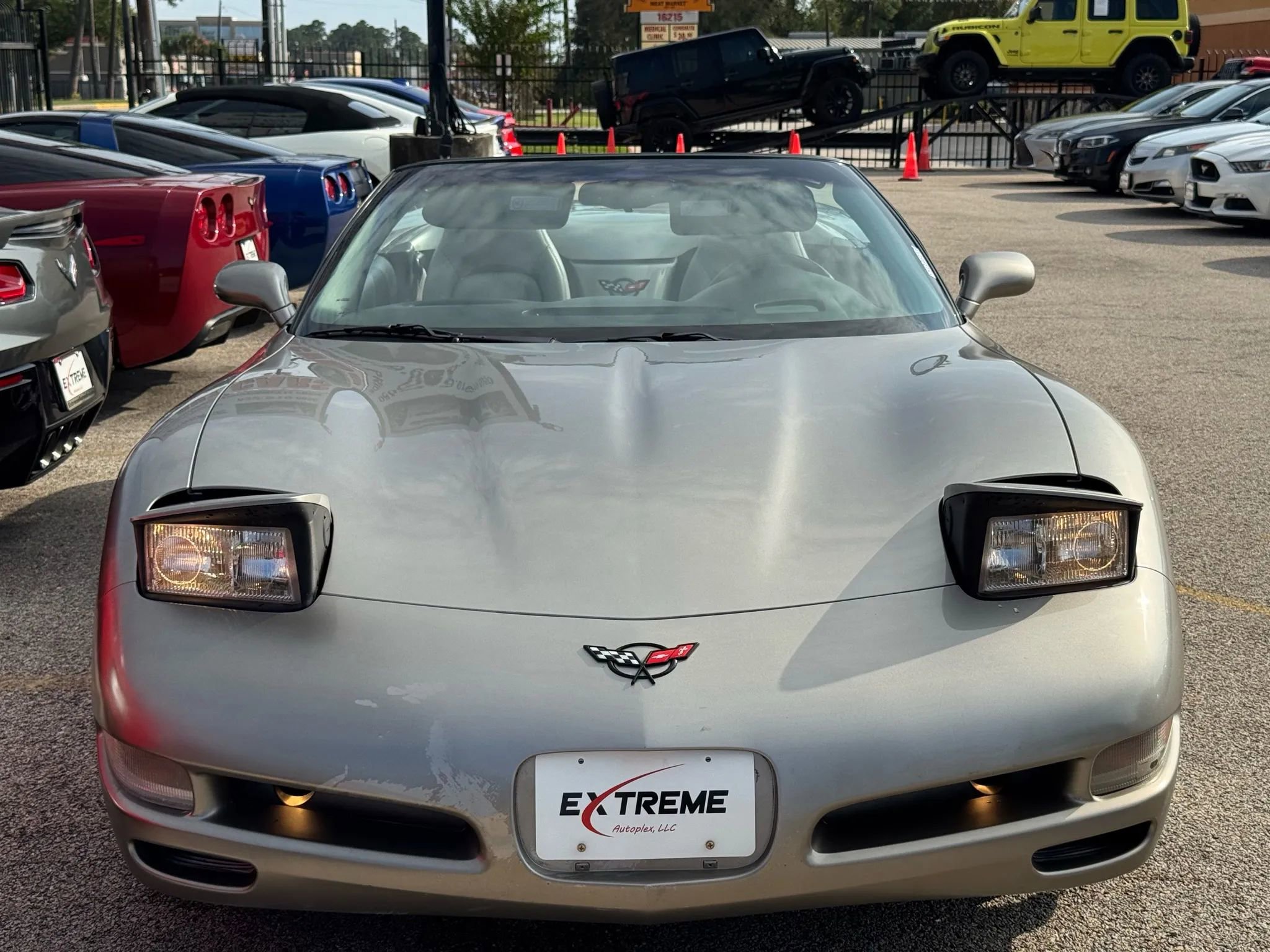 Used 2000 Chevrolet Corvette Convertible w/ Memory Pkg image 12