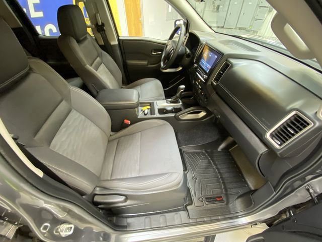 Used 2024 Nissan Frontier SV w/ SV Convenience Package image 25