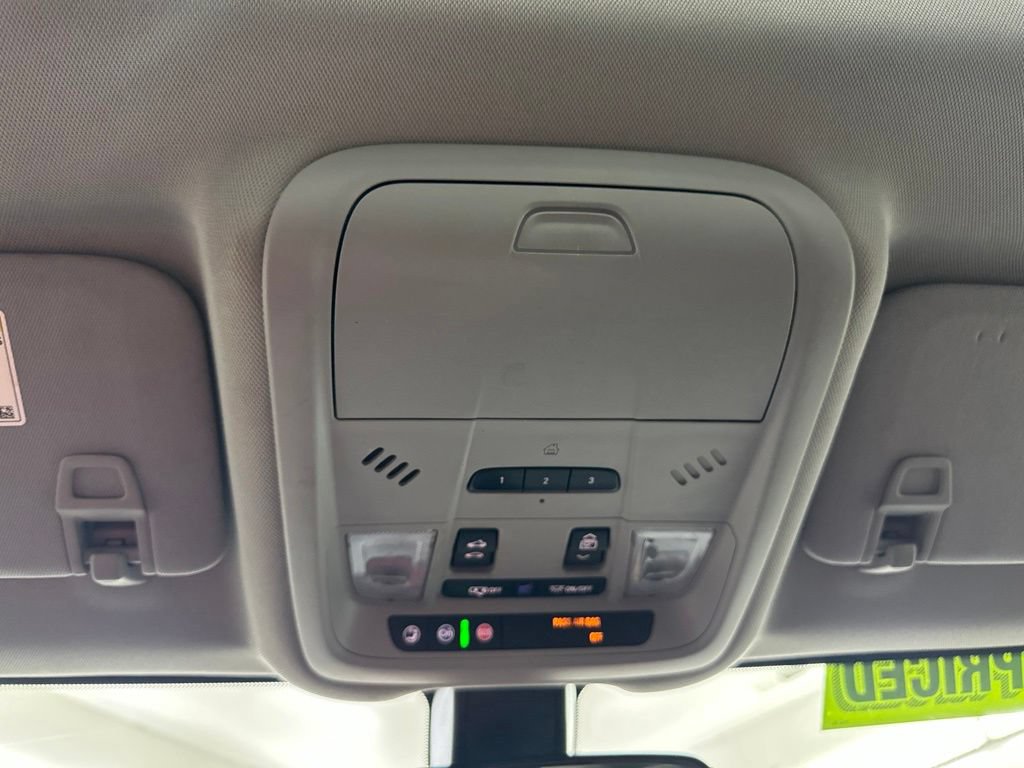 Used 2018 Chevrolet Equinox LT w/ Sun & Infotainment Package AWD/4WD image 52