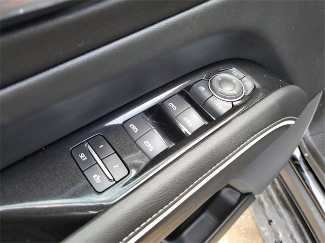 Used 2021 Cadillac Escalade ESV Premium Luxury image 24