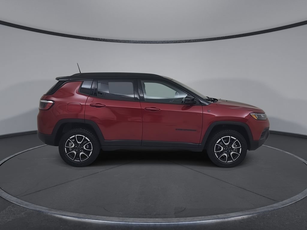 Certified 2026 Jeep Compass Trailhawk AWD/4WD image 19