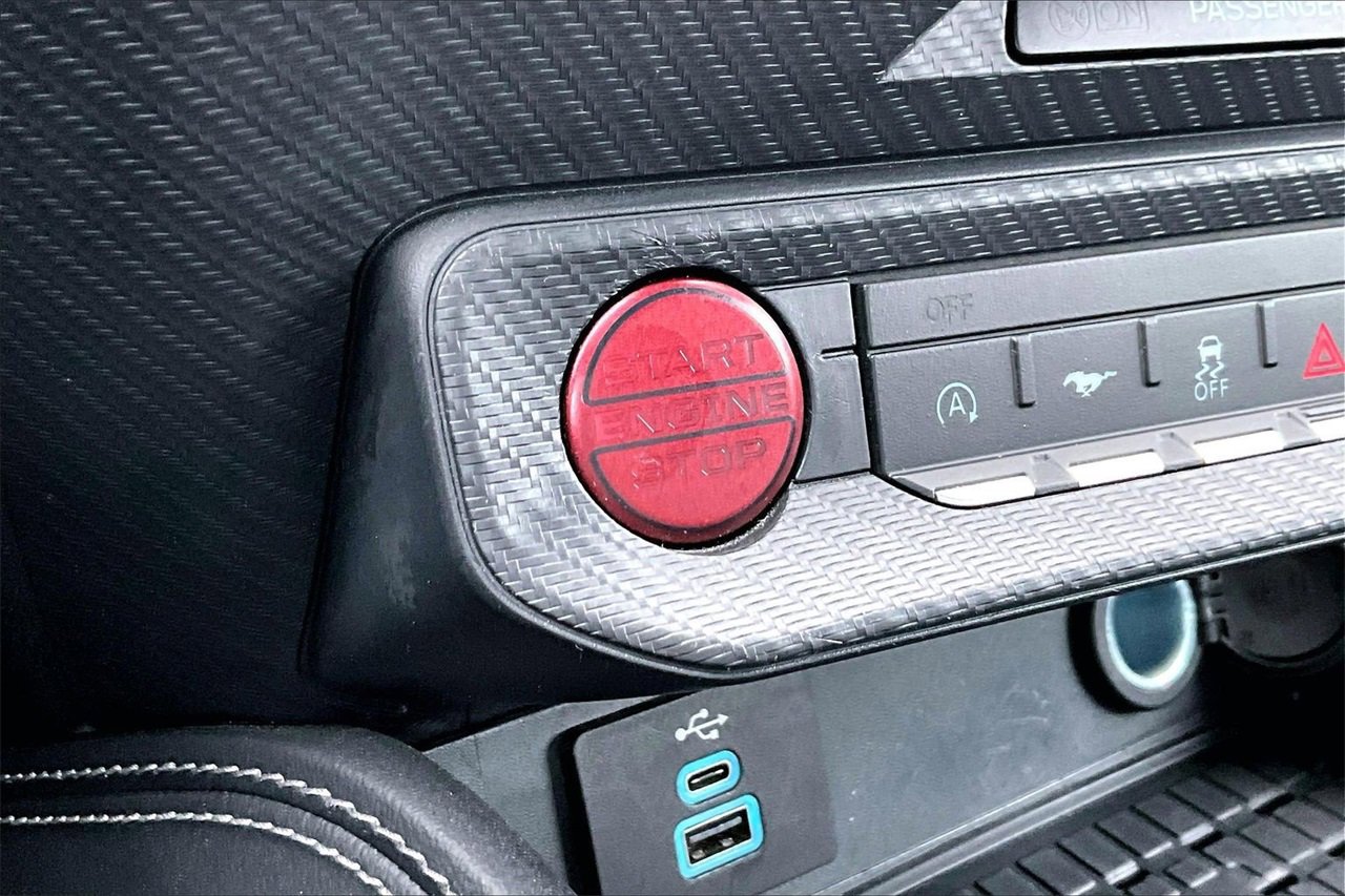 Used 2024 Ford Mustang Premium image 25
