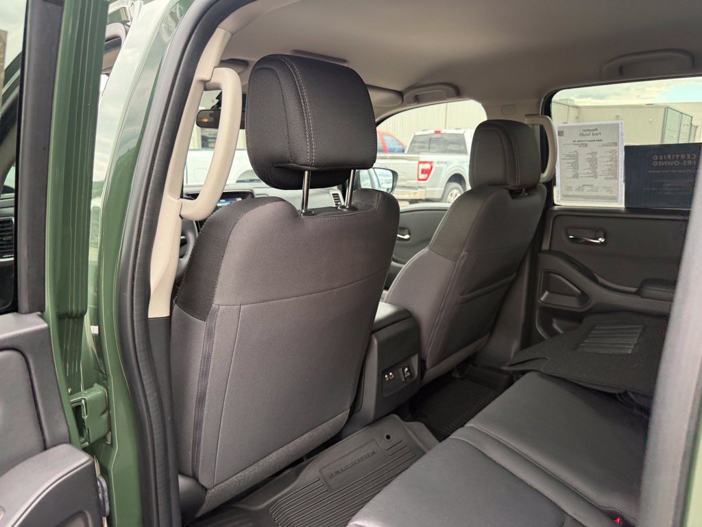 Used 2024 Nissan Frontier SV w/ SV Convenience Package RWD image 10