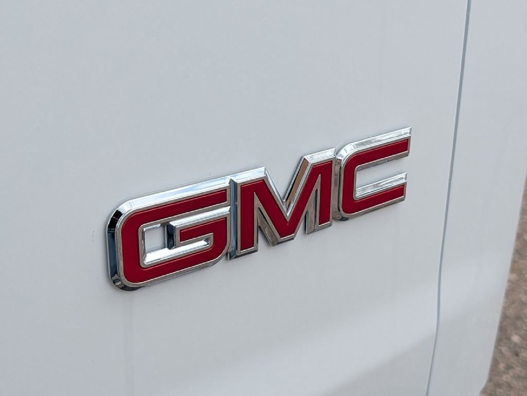 New 2026 GMC Savana 3500 Extended RWD image 13