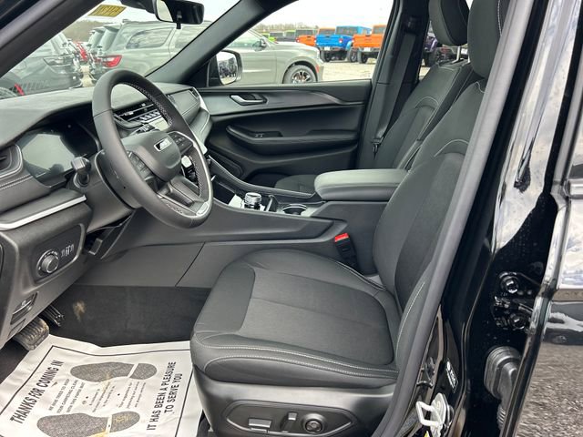 New 2026 Jeep Grand Cherokee Laredo X image 29