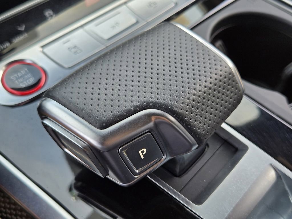 Used 2023 Audi SQ8 Prestige AWD/4WD image 25