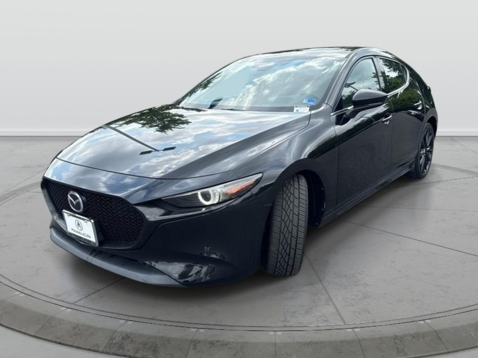 Used 2019 MAZDA MAZDA3 AWD Hatchback w/ Premium Pkg image 3
