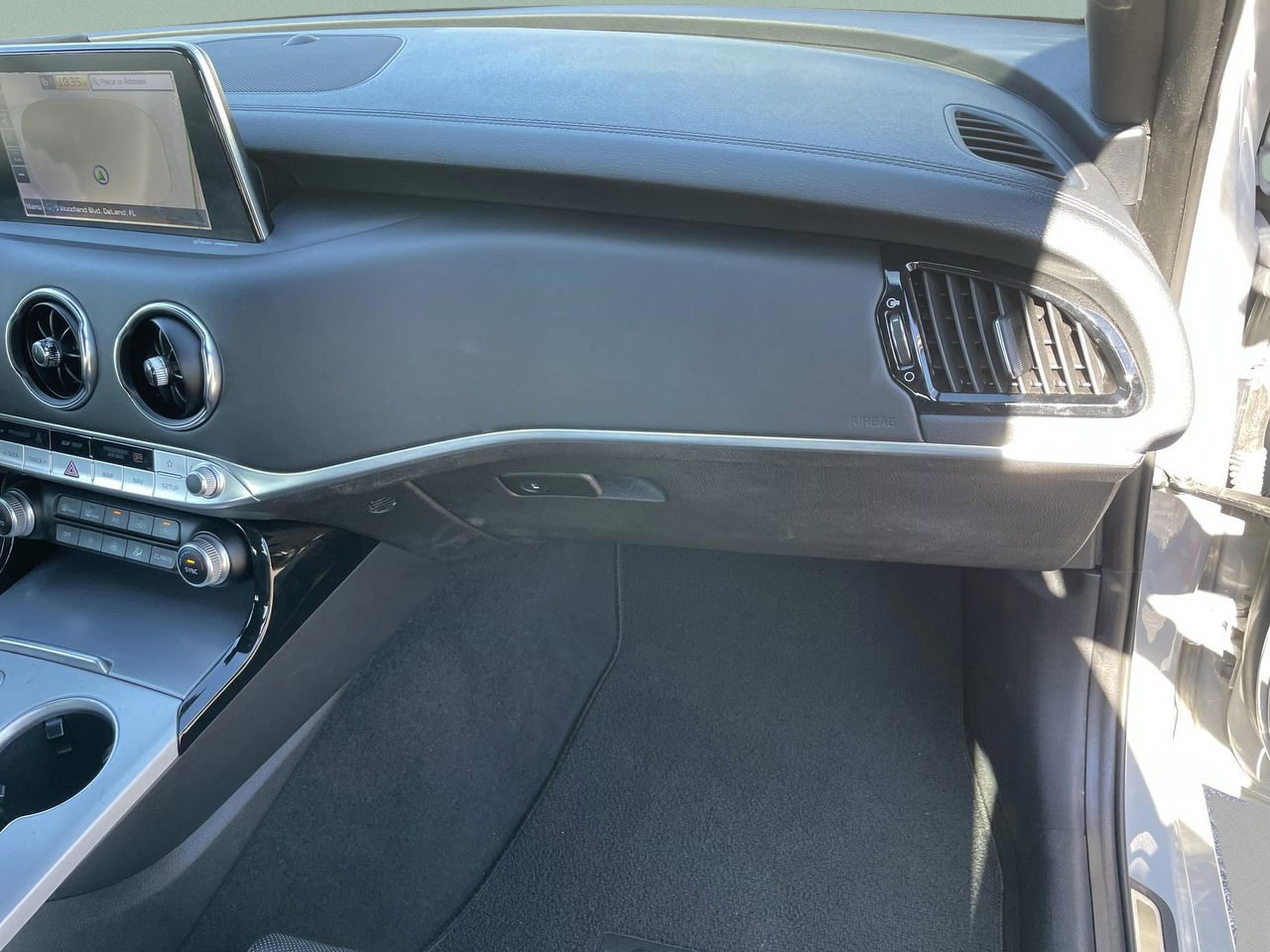 Used 2019 Kia Stinger GT2 image 19