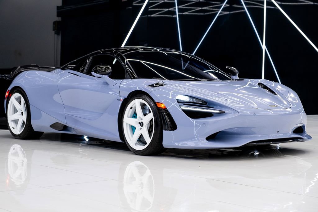 Used 2024 McLaren 750S Spider RWD image 3