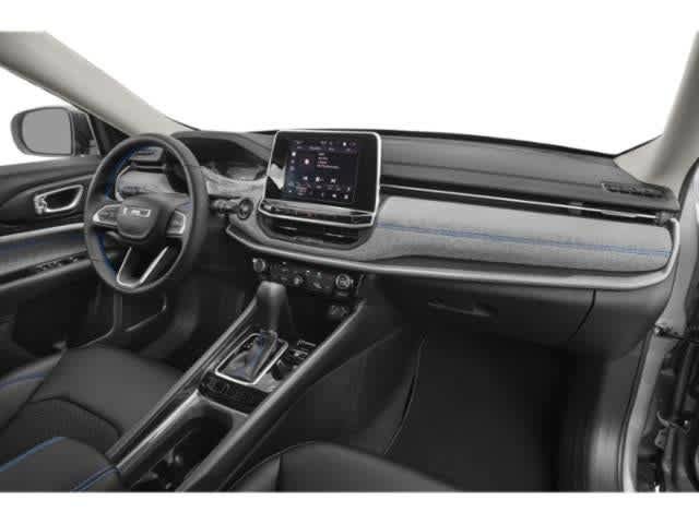 Used 2022 Jeep Compass Latitude FWD image 15