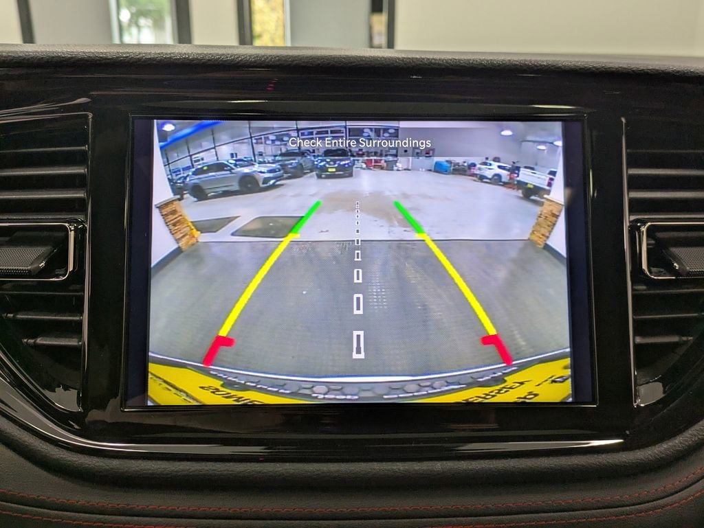 Used 2024 Dodge Durango GT AWD/4WD image 13