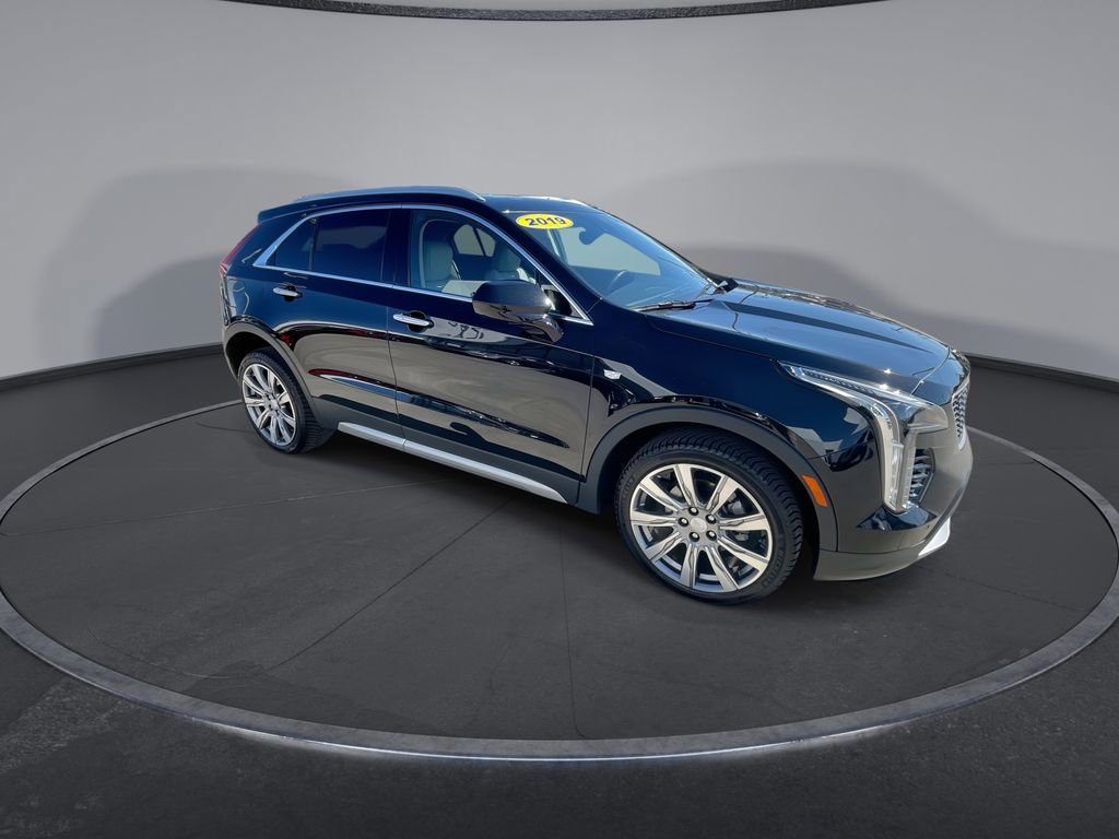 Used 2019 Cadillac XT4 Premium Luxury AWD/4WD image 2