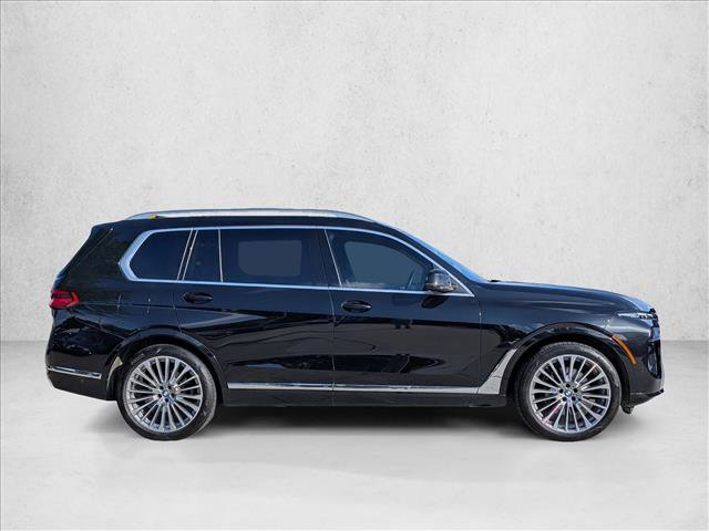 Certified 2025 BMW X7 xDrive40i w/ Executive Package AWD/4WD image 4