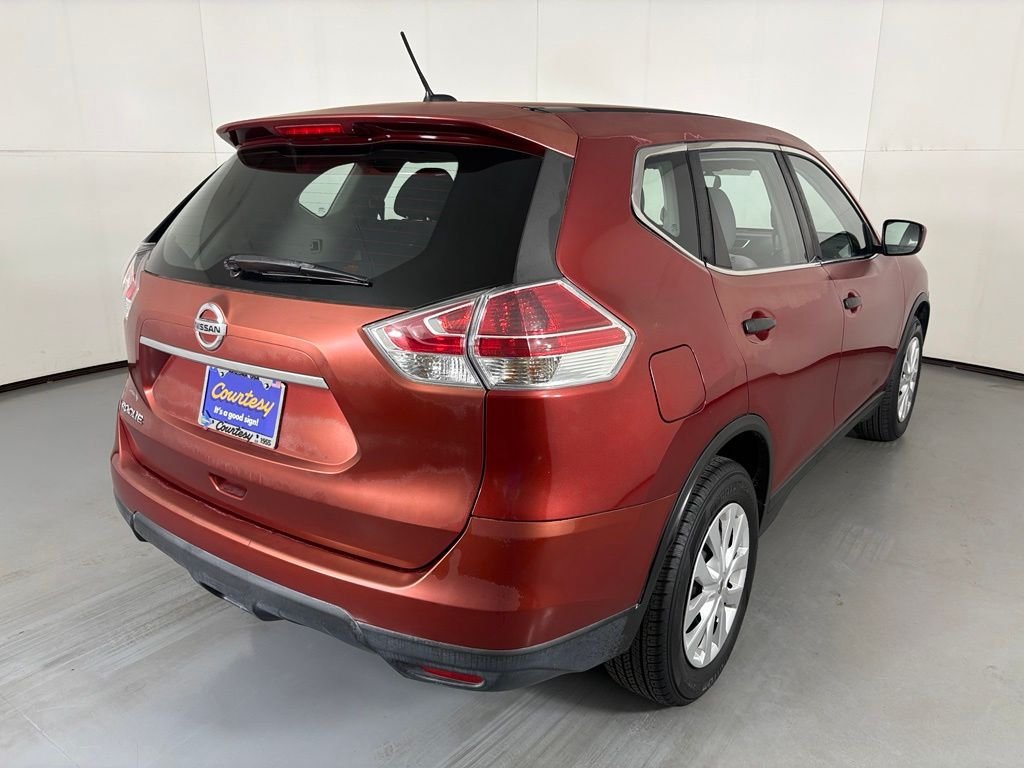 Used 2016 Nissan Rogue S FWD image 8