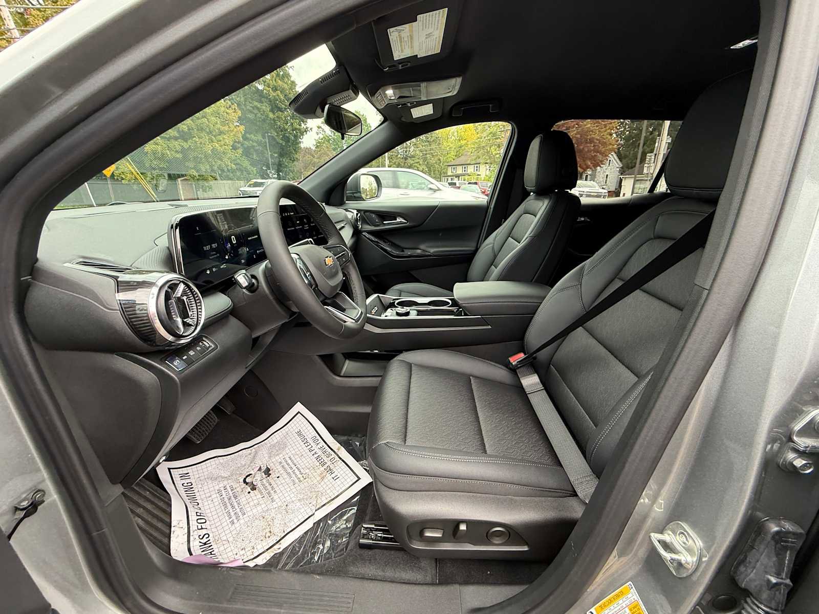 New 2026 Chevrolet Equinox LT w/ Convenience Package II image 17