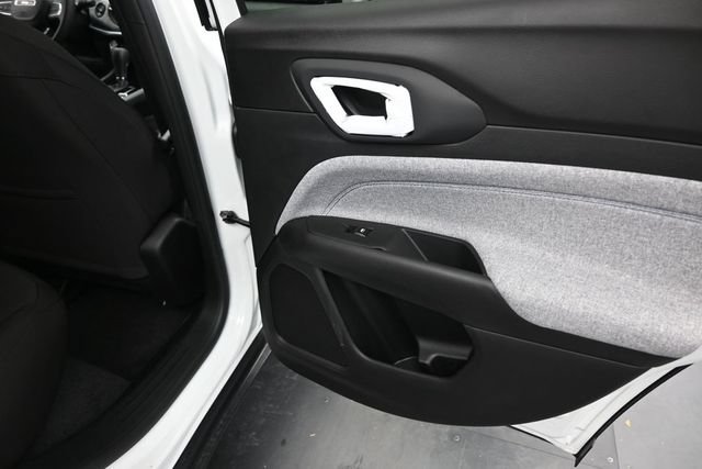 Used 2025 Jeep Compass Sport w/ Mopar Graphics Package AWD/4WD image 8