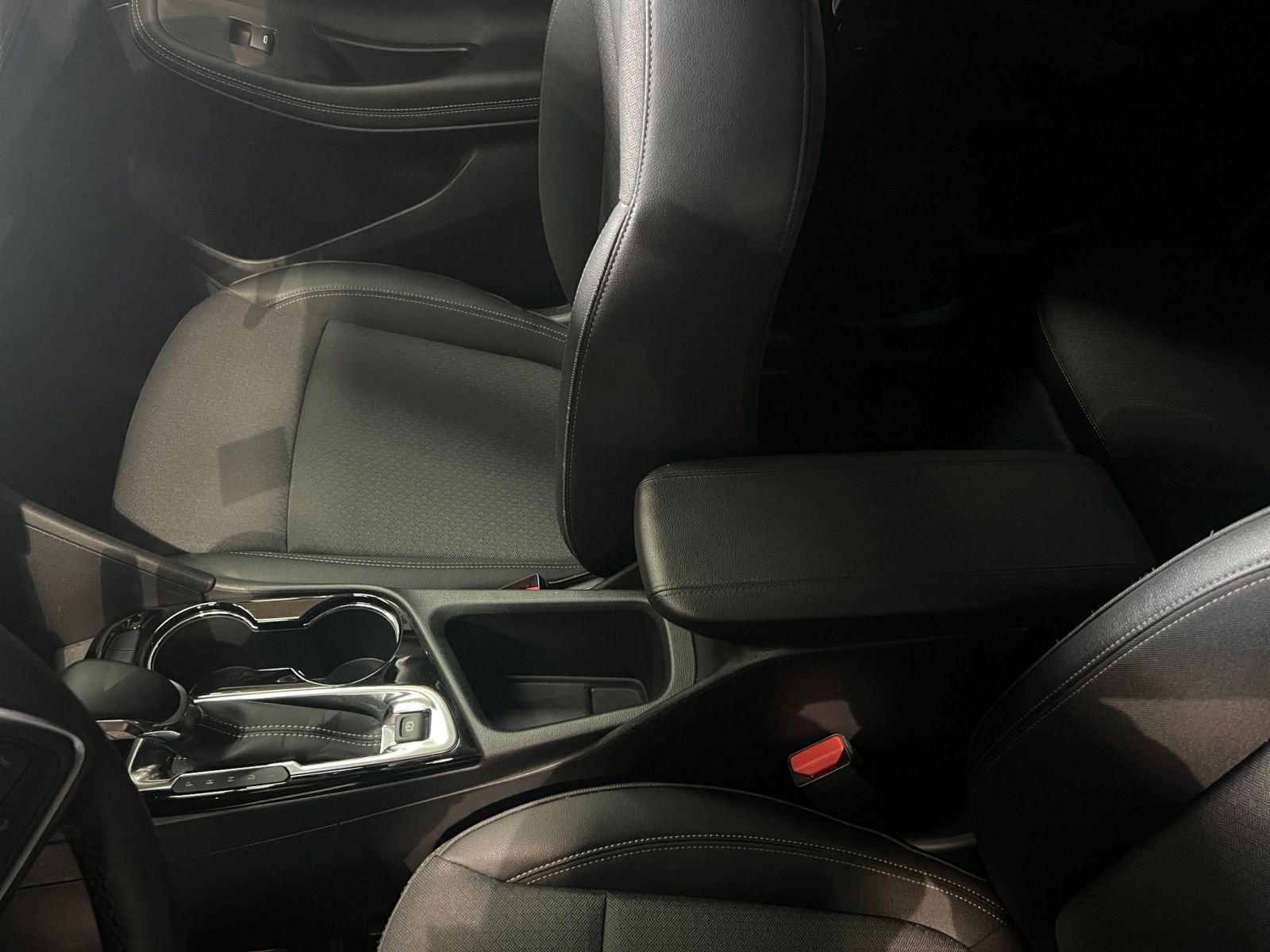 Used 2025 Buick Encore GX Preferred image 39