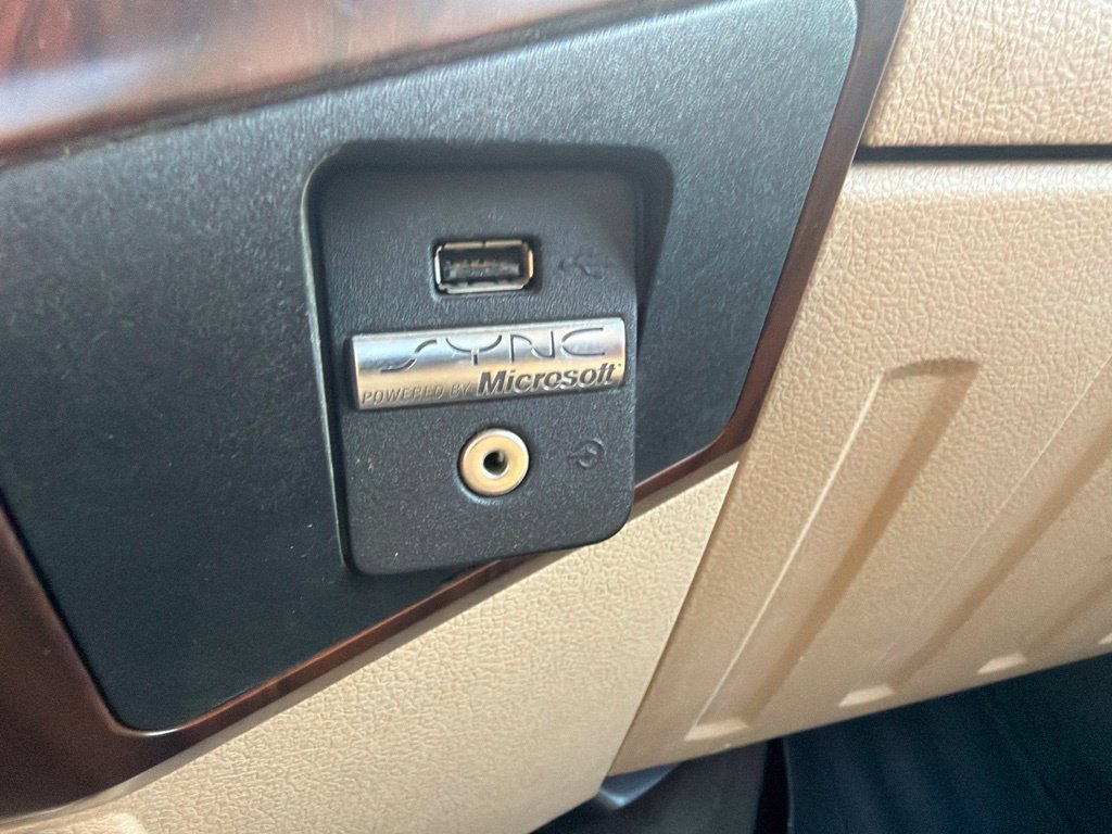 Used 2011 Ford F250 Lariat RWD image 24