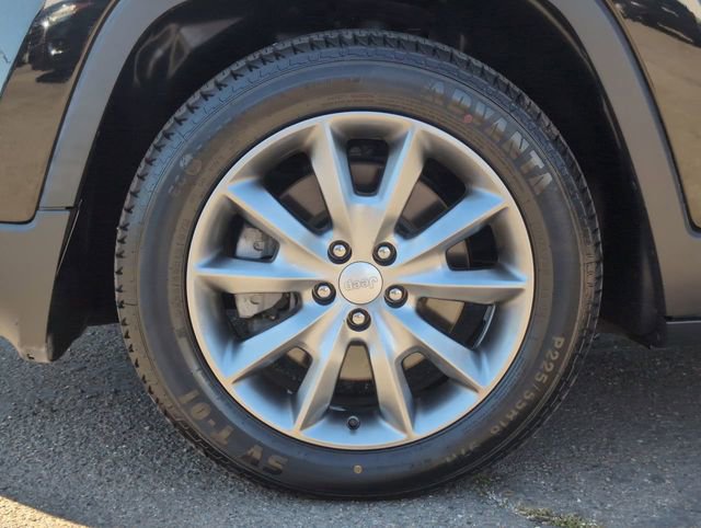 Used 2018 Jeep Cherokee Limited image 31