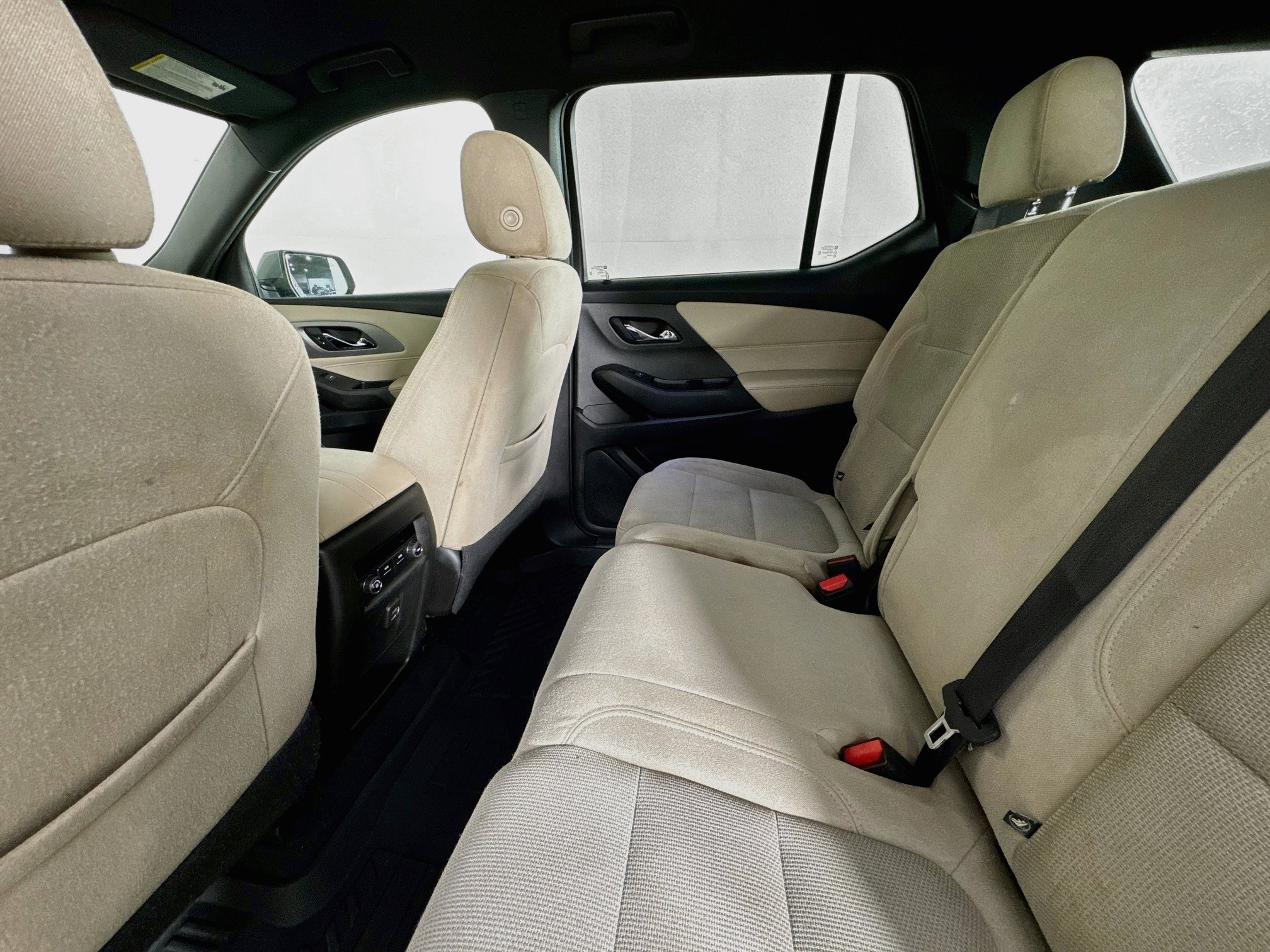 Used 2024 Chevrolet Traverse LS w/ Midnight/Sport Edition FWD image 23