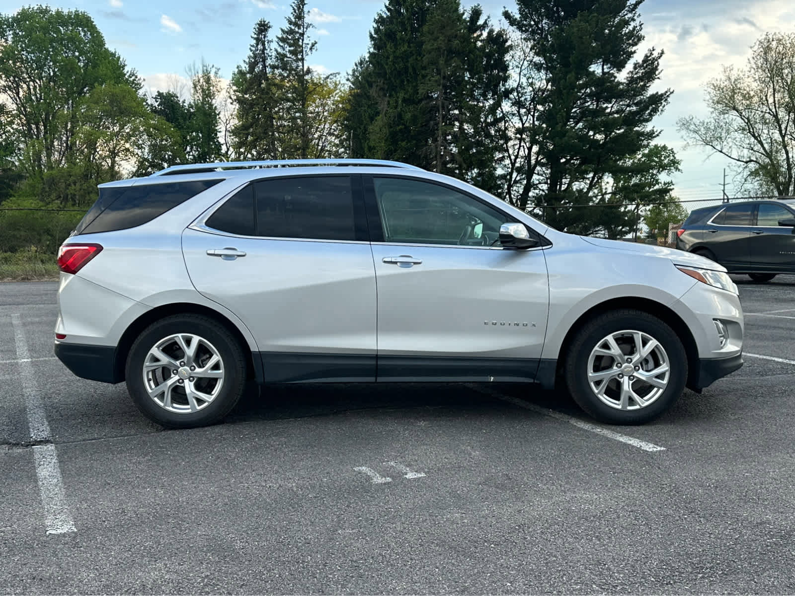 Used 2021 Chevrolet Equinox Premier AWD/4WD image 8