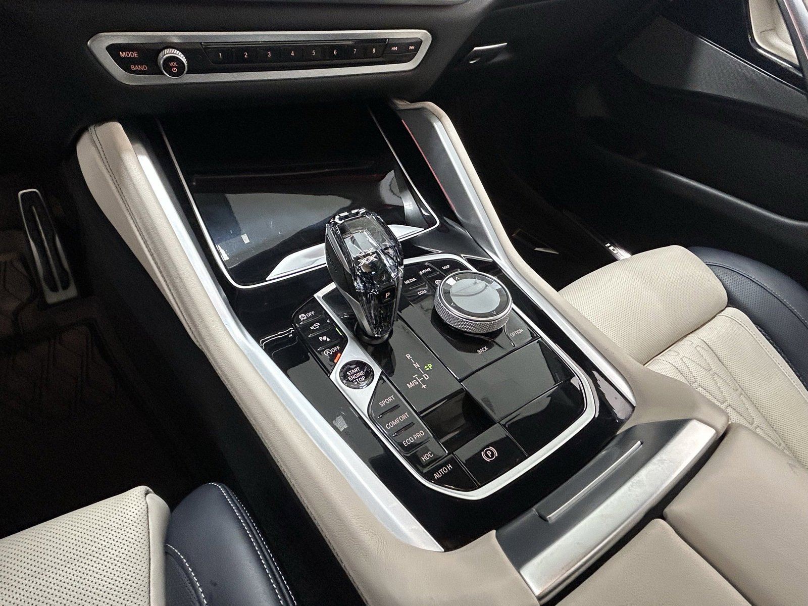 Used 2023 BMW X6 M50i w/ Executive Package image 19