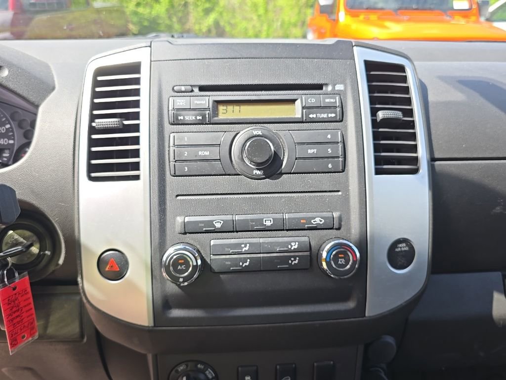 Used 2012 Suzuki Equator Sport image 21