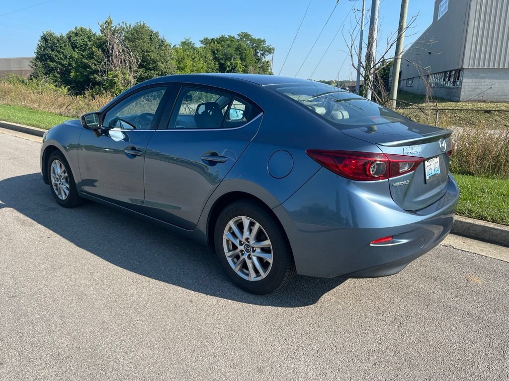 Used 2016 MAZDA MAZDA3 i Touring FWD image 4