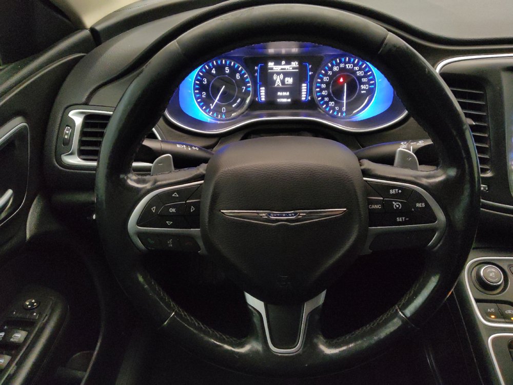 Used 2016 Chrysler 200 Limited Platinum w/ Comfort & Convenience Group FWD image 22