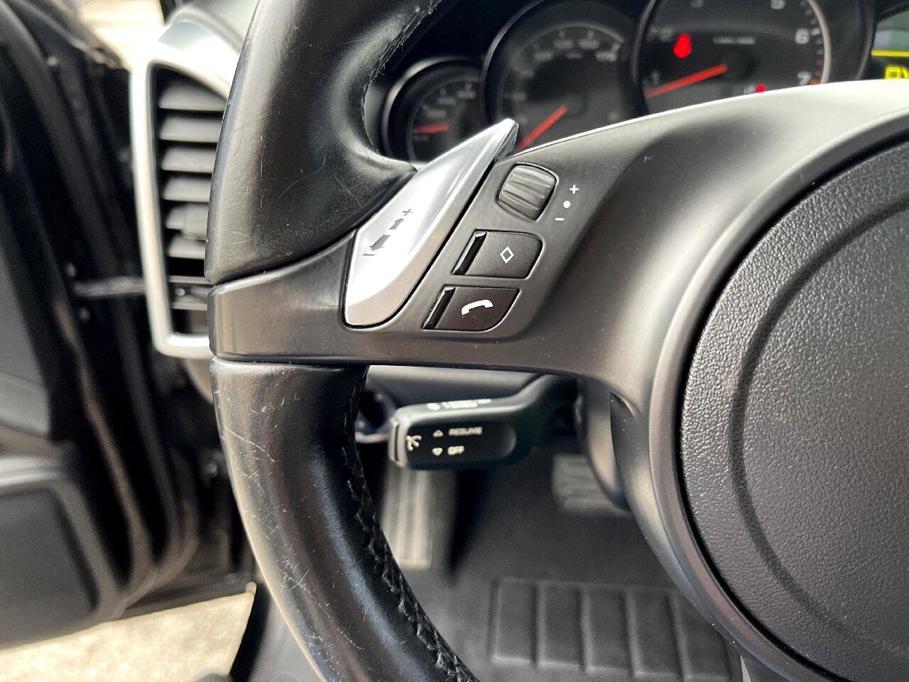 Used 2014 Porsche Cayenne Base image 16