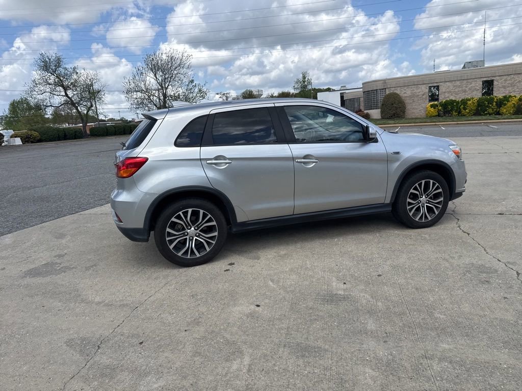 Used 2018 Mitsubishi Outlander Sport SE image 9