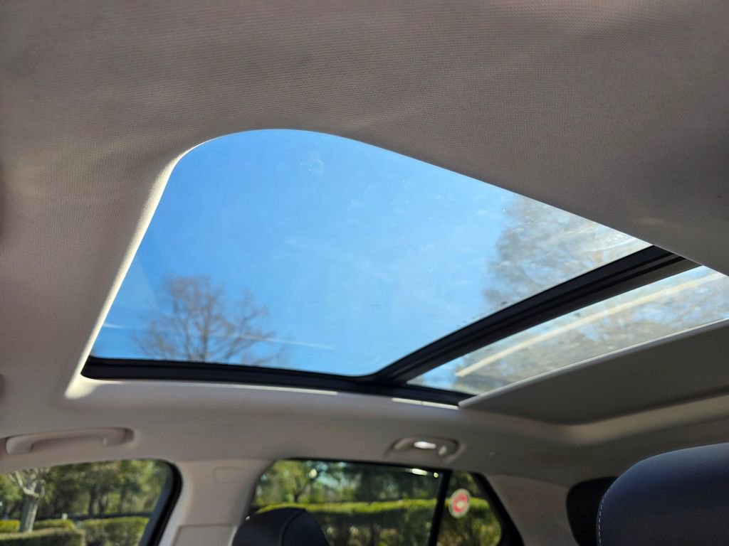 Used 2024 Buick Envision Avenir image 27