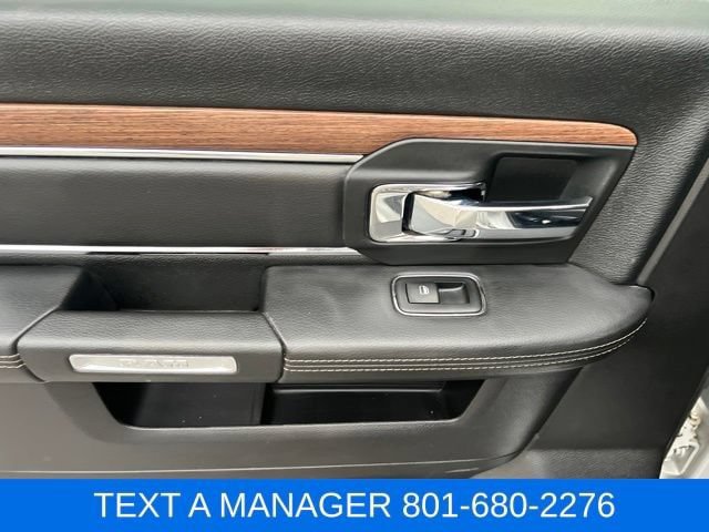 Used 2017 RAM 3500 Laramie w/ Convenience Group AWD/4WD image 32