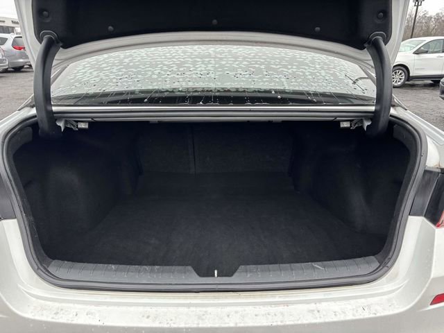 Used 2020 Kia Optima LX image 29