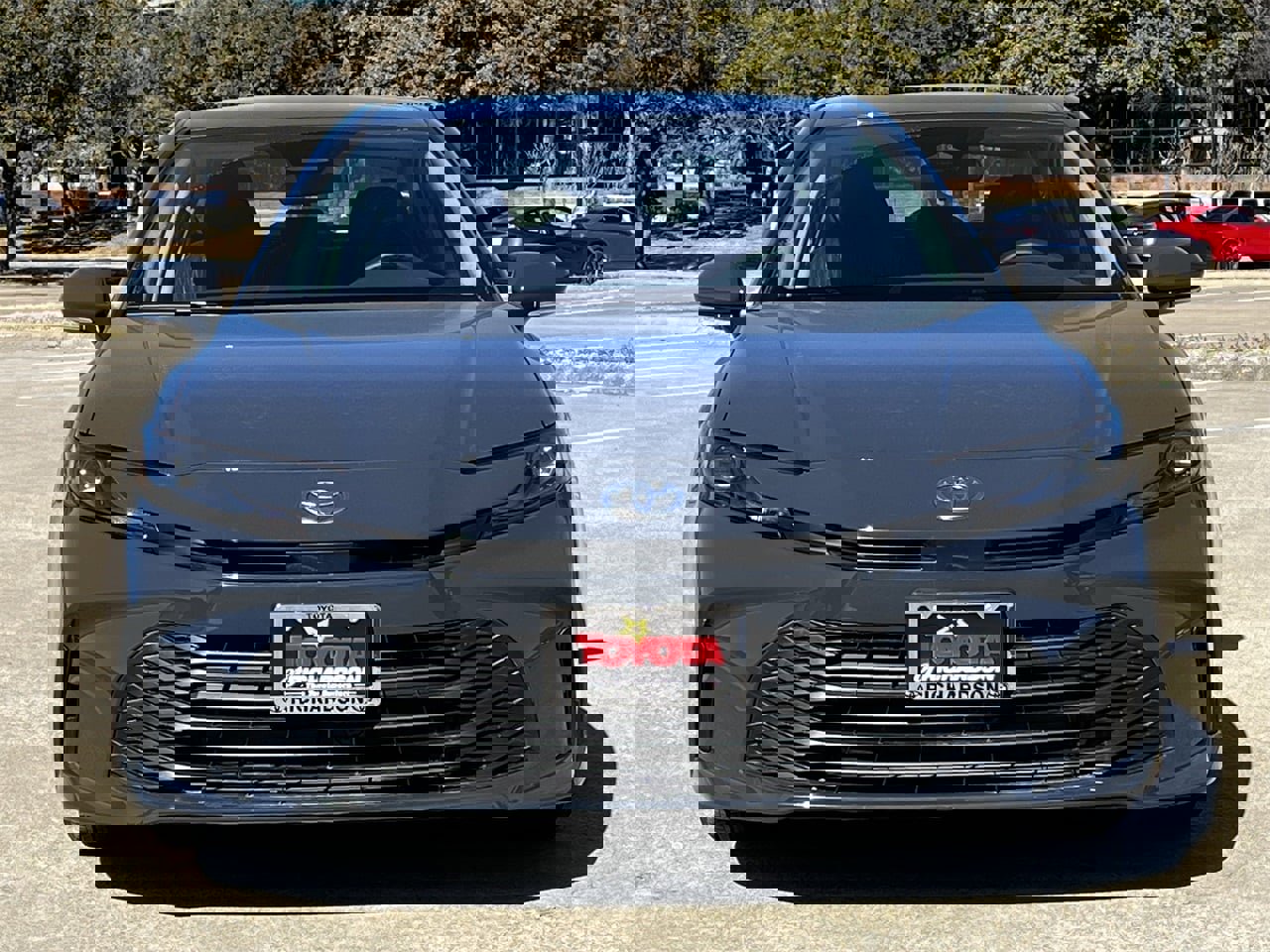 Used 2025 Toyota Camry LE image 7