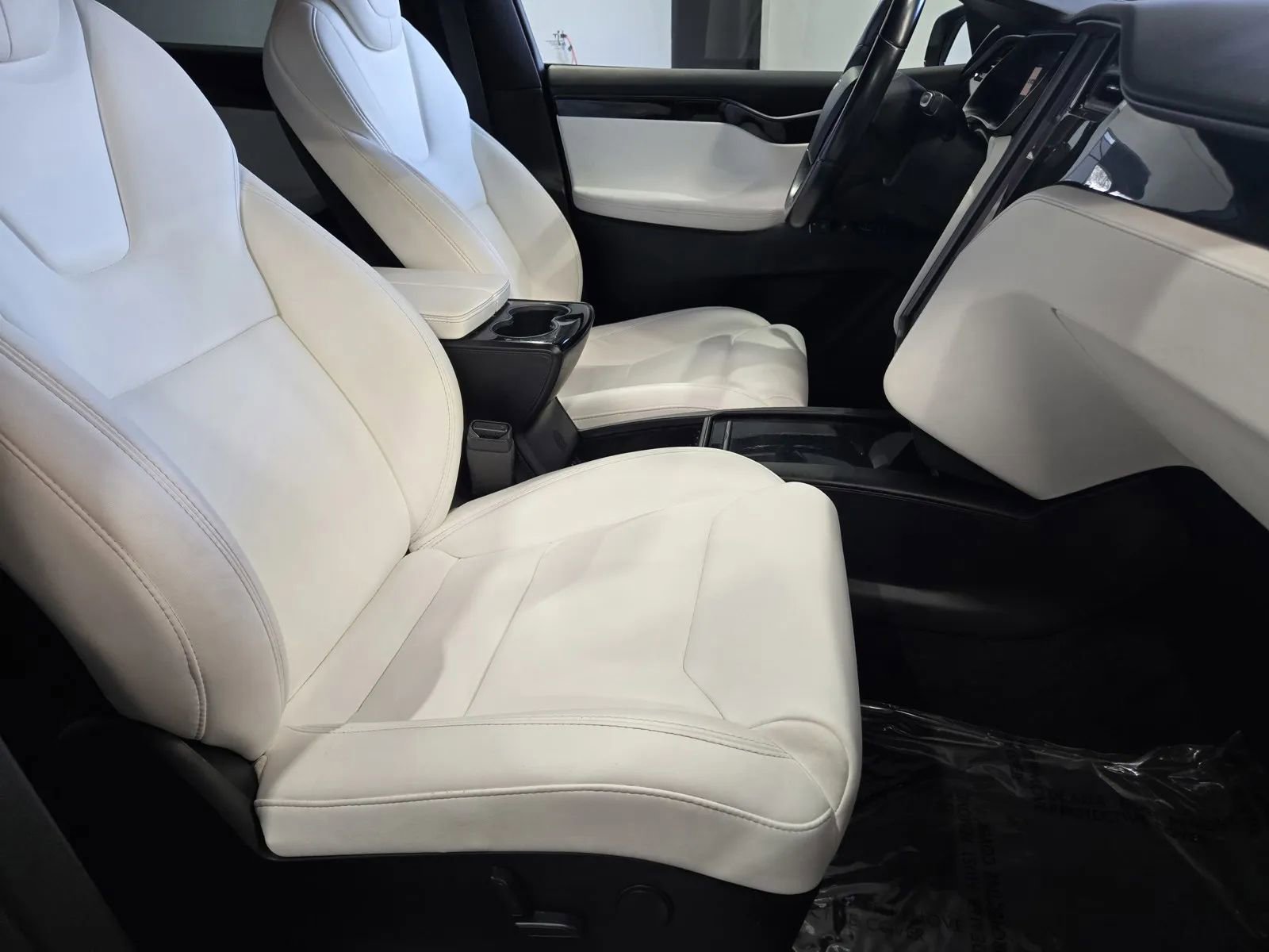 Used 2018 Tesla Model X 75D image 7