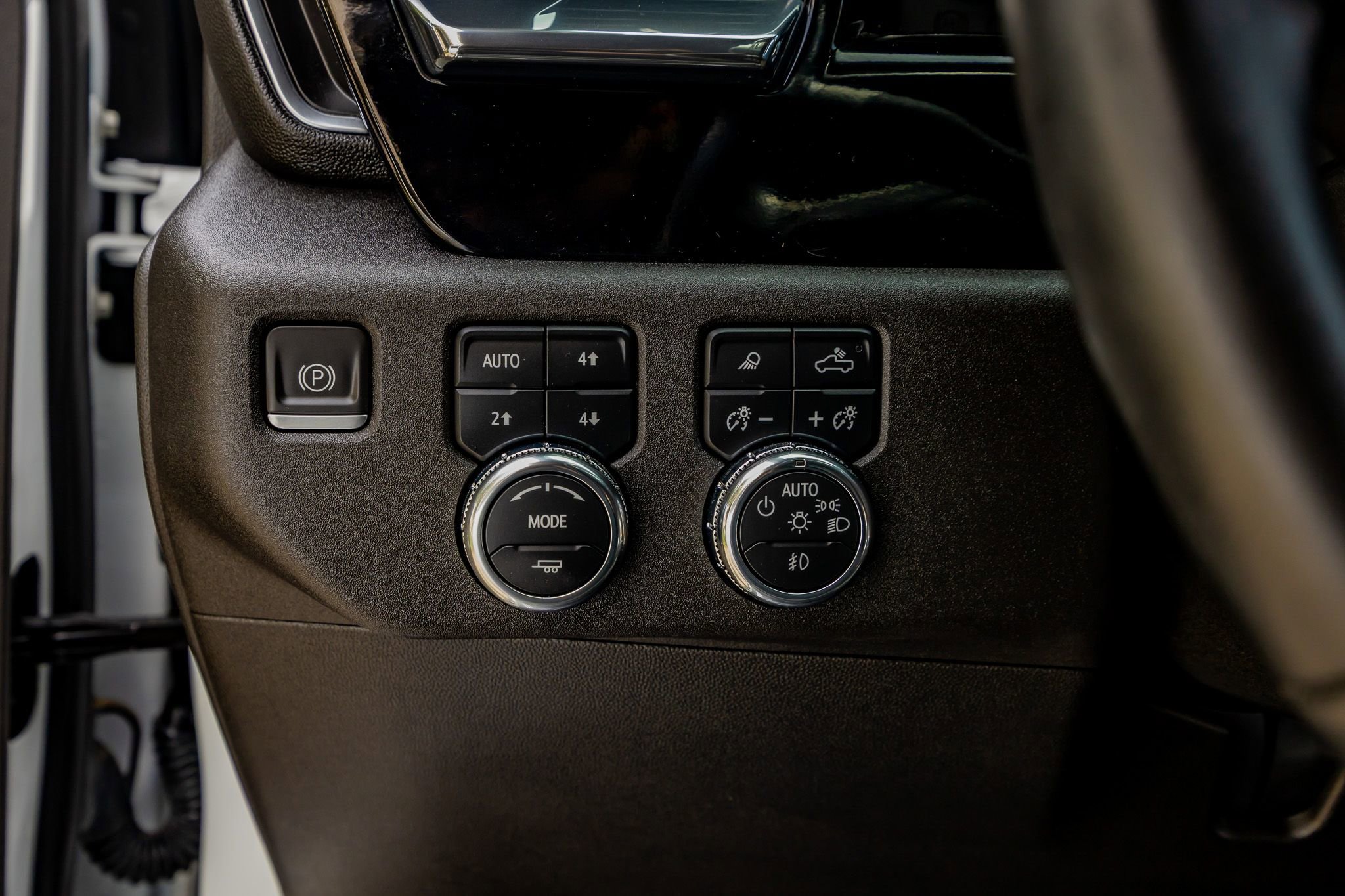 Used 2024 GMC Sierra 3500 SLT w/ SLT Premium Package AWD/4WD image 22