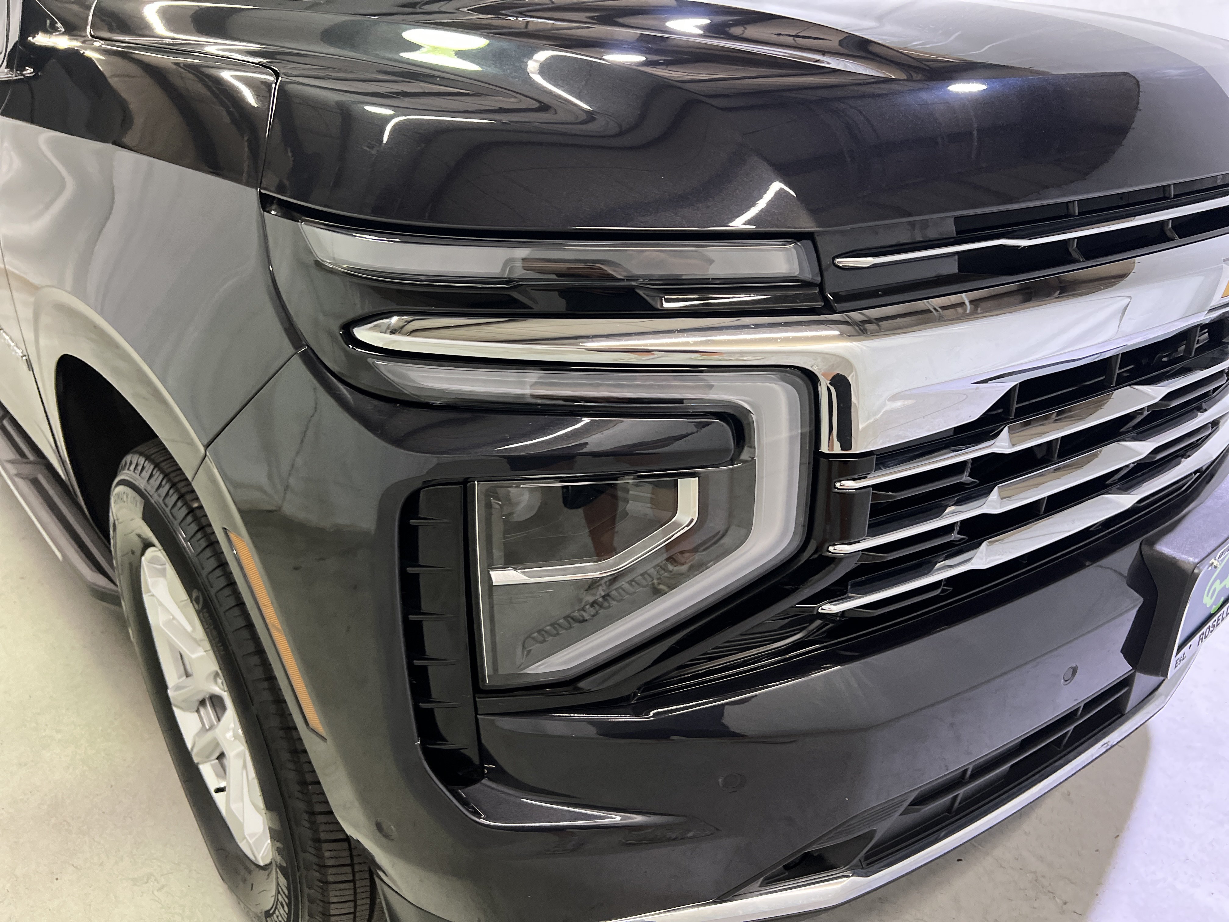 Certified 2026 Chevrolet Suburban LT w/ Comfort Package AWD/4WD image 5
