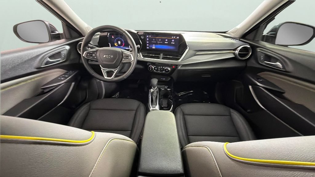 Certified 2025 Chevrolet Trax ACTIV w/ Driver Confidence Package FWD image 32