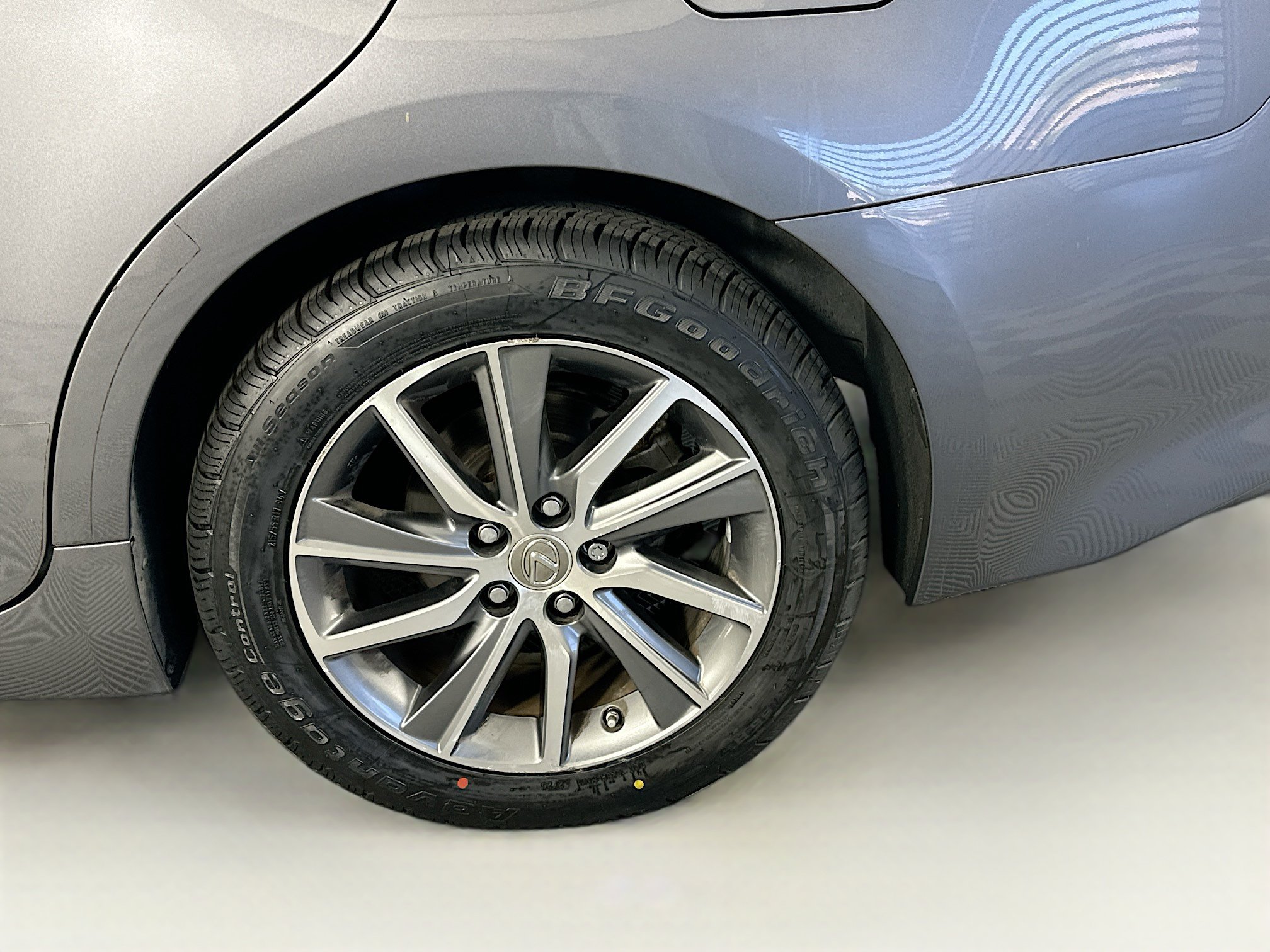 Used 2017 Lexus ES 300h w/ Luxury Package FWD image 11