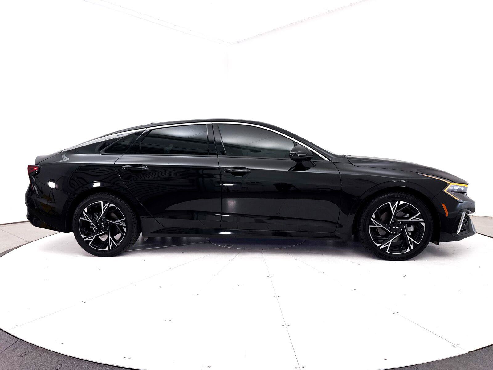 Used 2025 Kia K5 GT-Line w/ GT-Line Premium Package FWD image 43