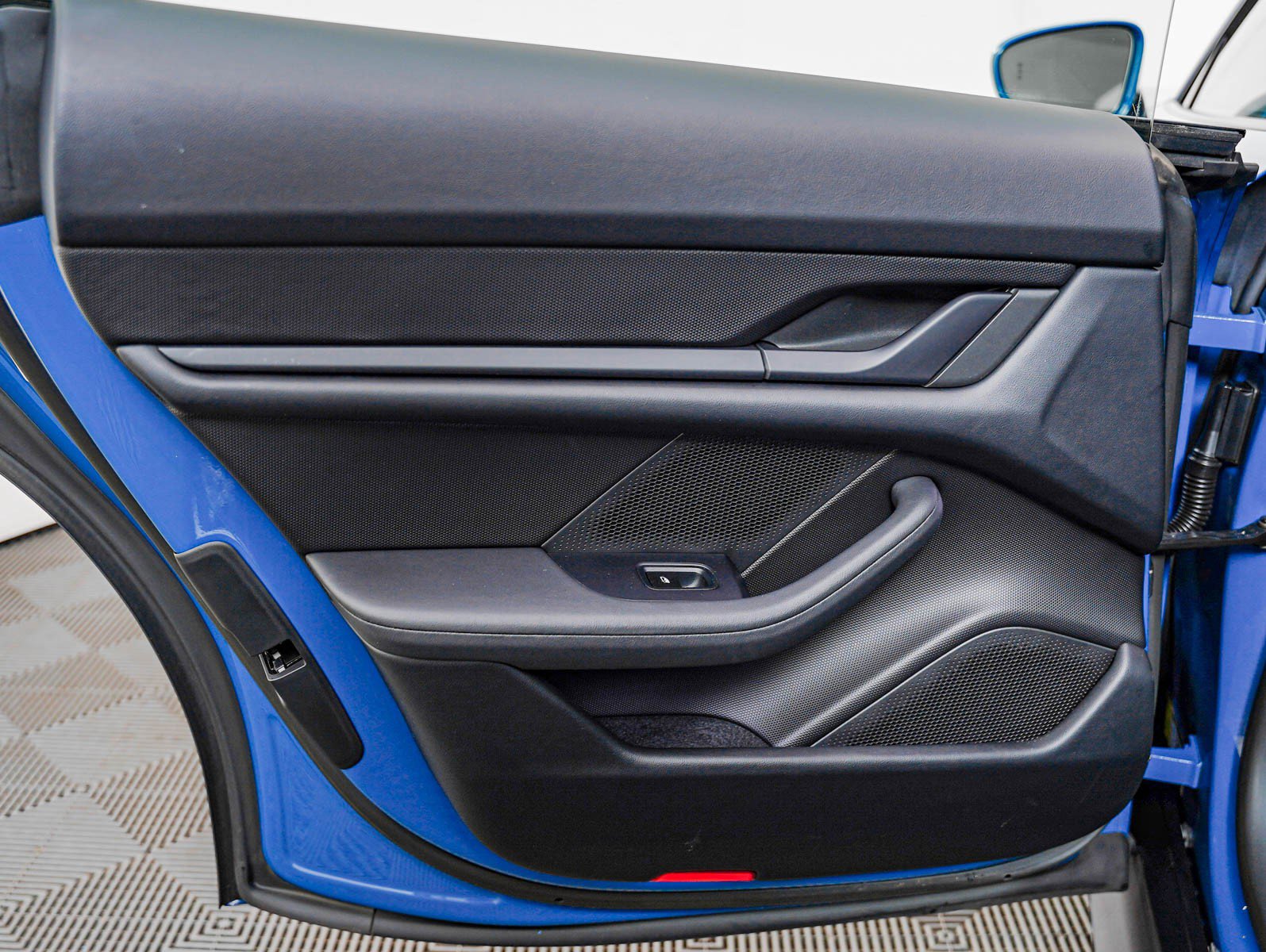 Certified 2023 Porsche Taycan RWD image 25