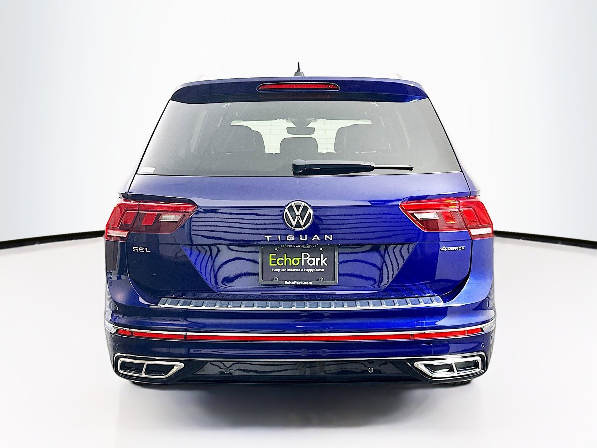 Used 2022 Volkswagen Tiguan SEL R-Line image 7