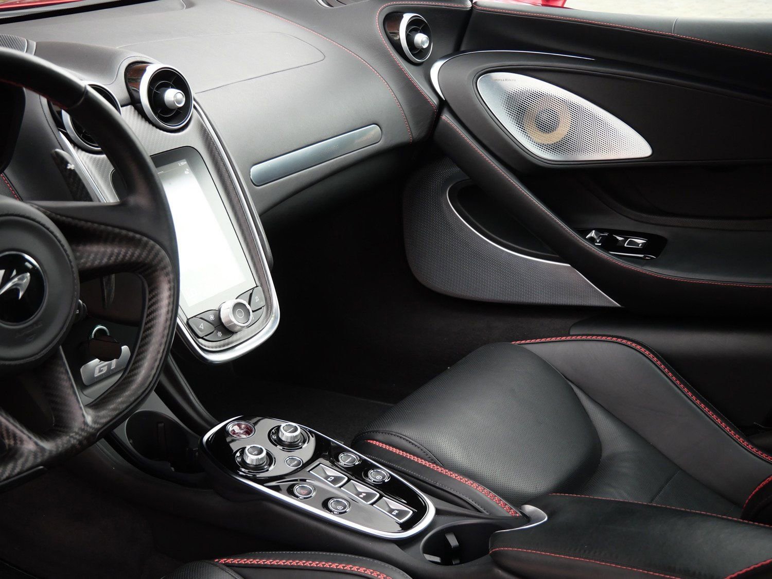 Used 2022 McLaren GT image 20