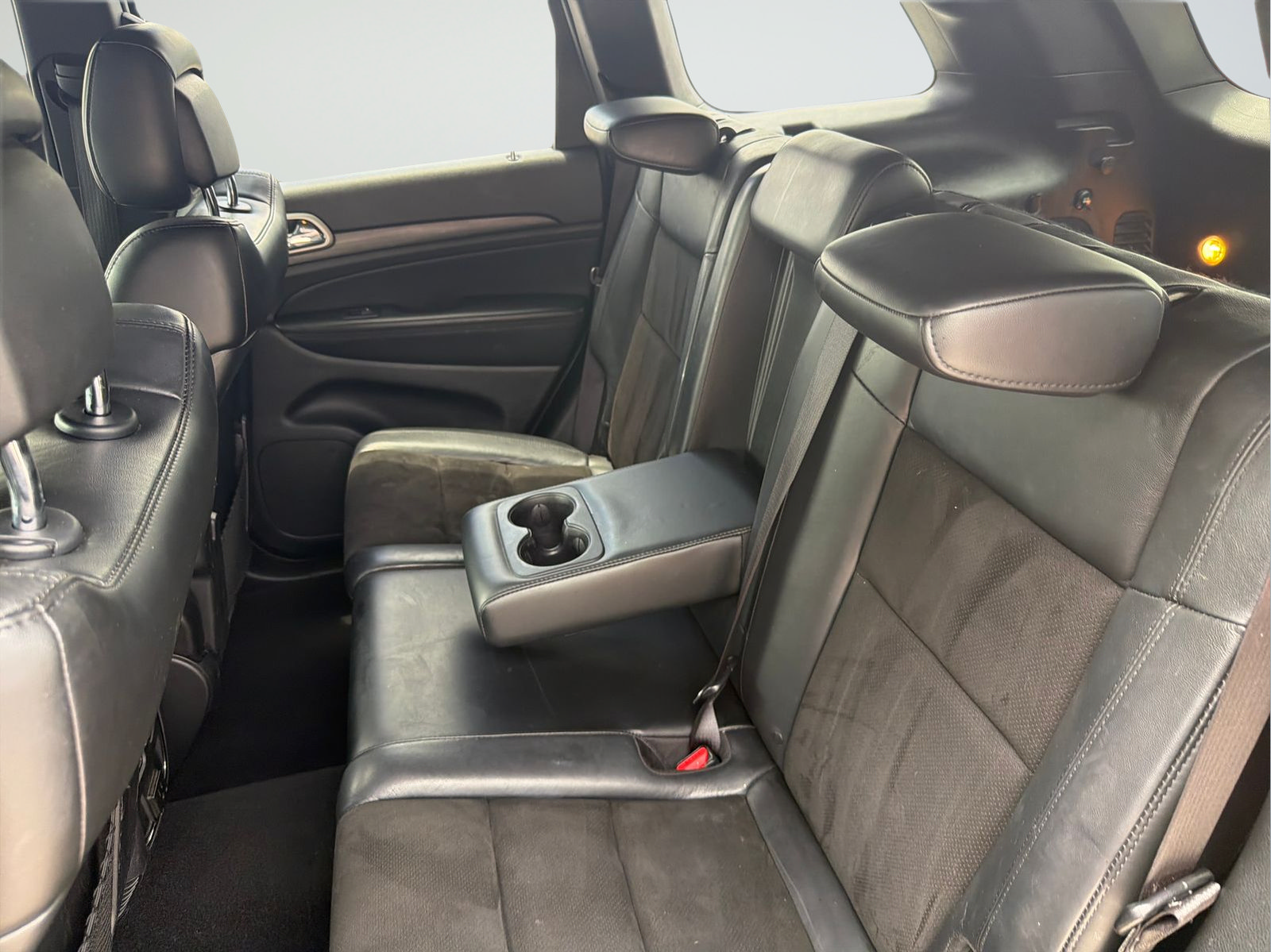 Used 2021 Jeep Grand Cherokee Laredo X RWD image 28