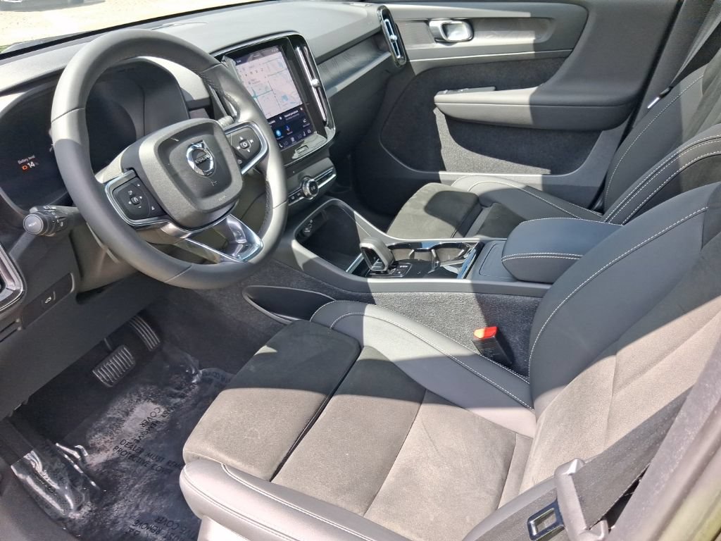 Used 2023 Volvo XC40 Recharge Plus AWD/4WD image 13