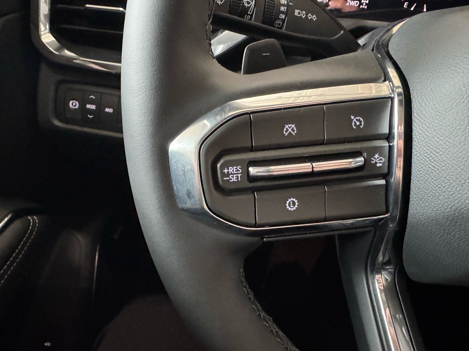 New 2027 GMC Acadia Elevation w/ Black Edition AWD/4WD image 25